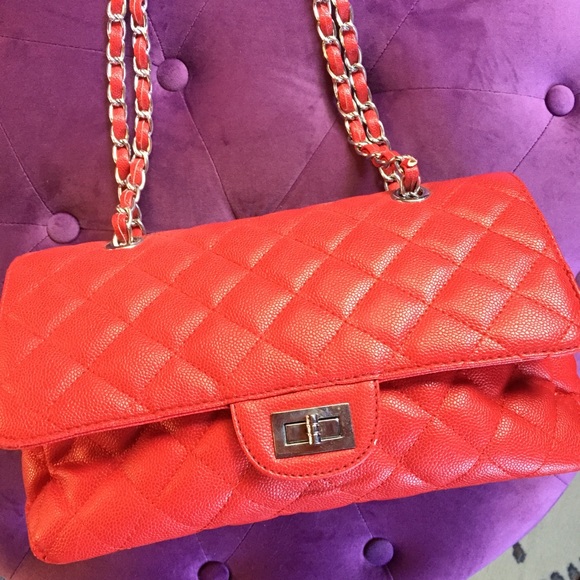 Red Quilted Purse - Picture 3 of 5